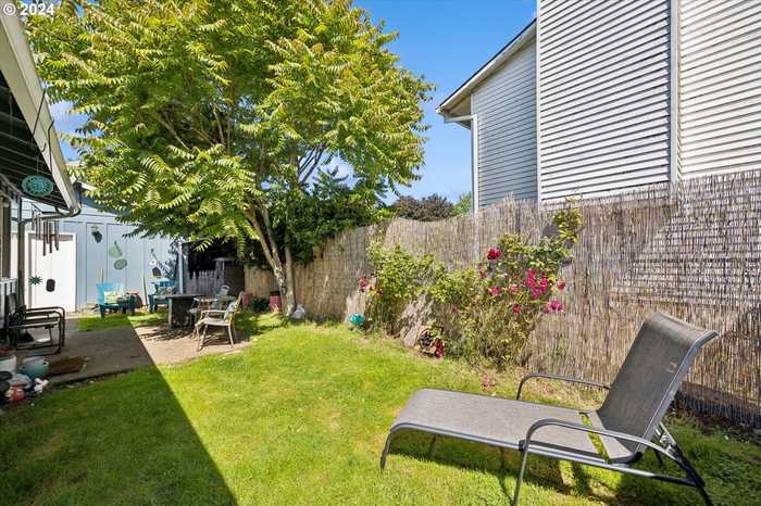 photo 26: 1054 1056 SE 149TH PL, Portland OR 97233