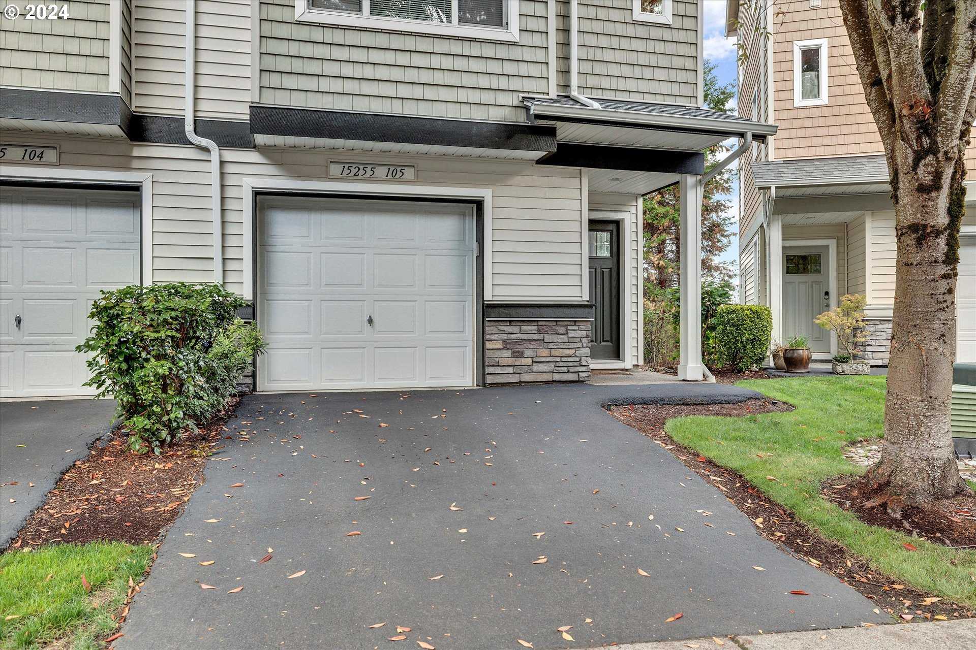 photo 1: 15255 SW MALLARD DR Unit 105, Beaverton OR 97007