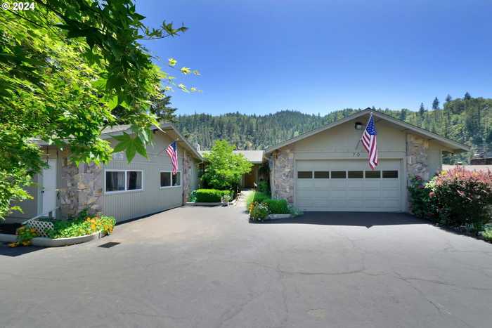 photo 48: 70 N RIVER DR, Roseburg OR 97470