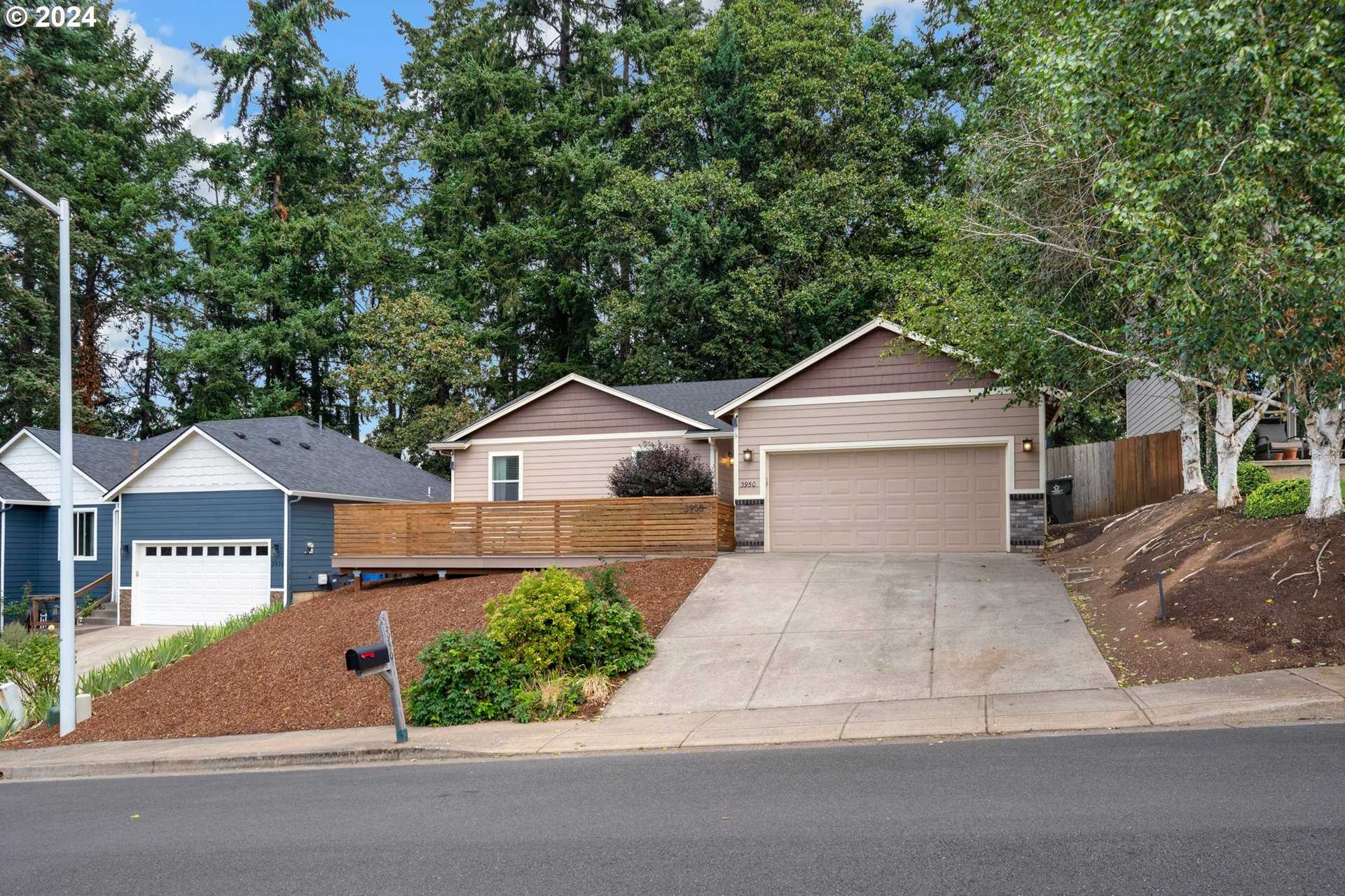 photo 2: 3950 JESSLYN CT SE, Salem OR 97302