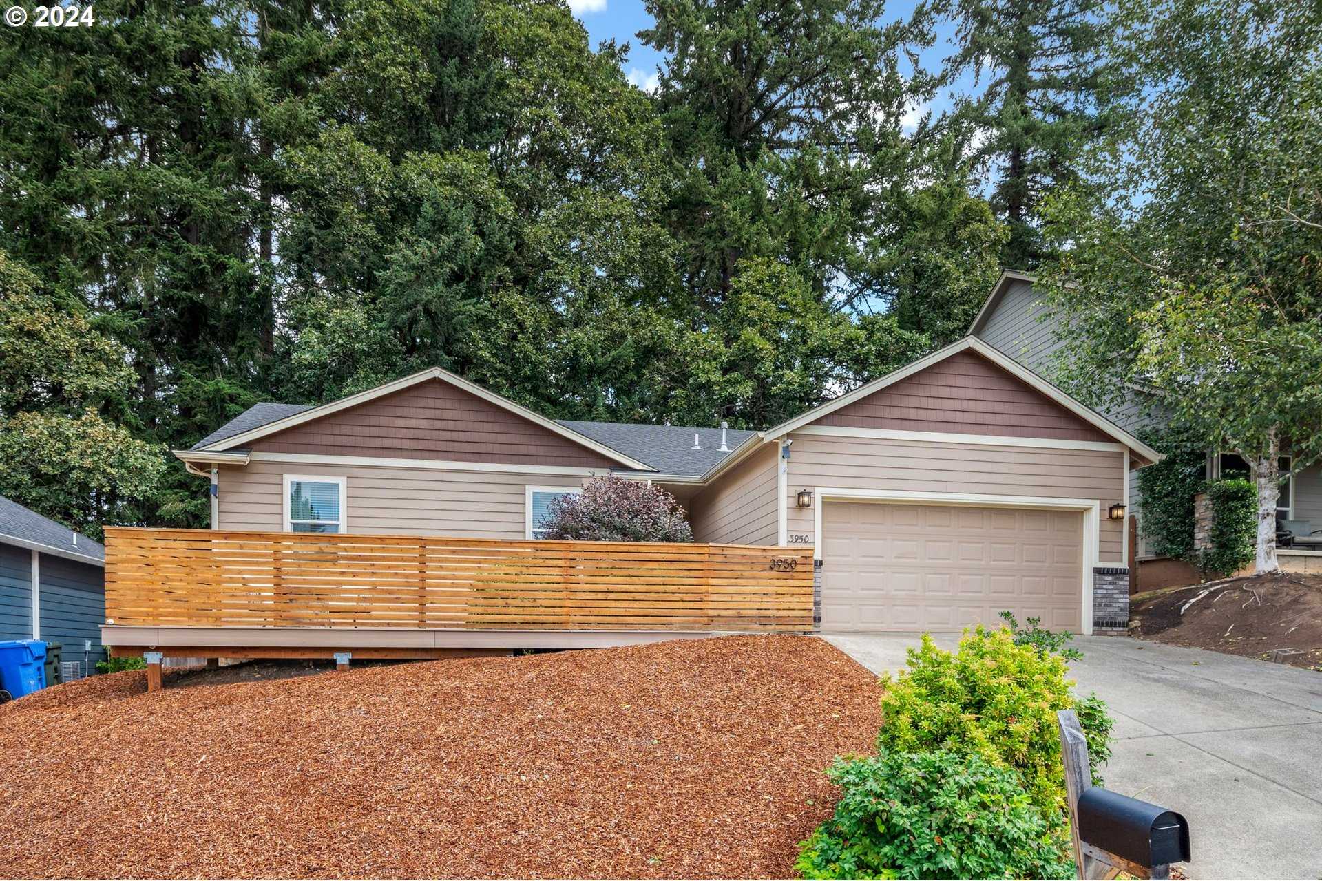 photo 3: 3950 JESSLYN CT SE, Salem OR 97302