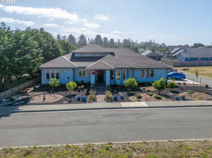 photo 45: 557 Shearwater Circle, Bandon OR 97411