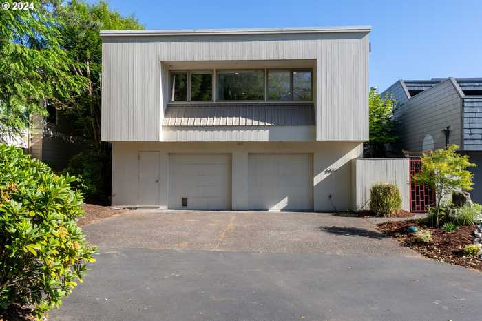 photo 2: 375 N LOTUS BEACH DR, Portland OR 97217