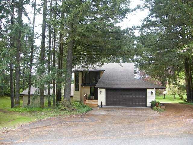 photo 1: 31568 DOWD RD, St Helens OR 97051