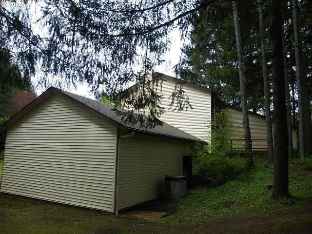 photo 3: 31568 DOWD RD, St Helens OR 97051