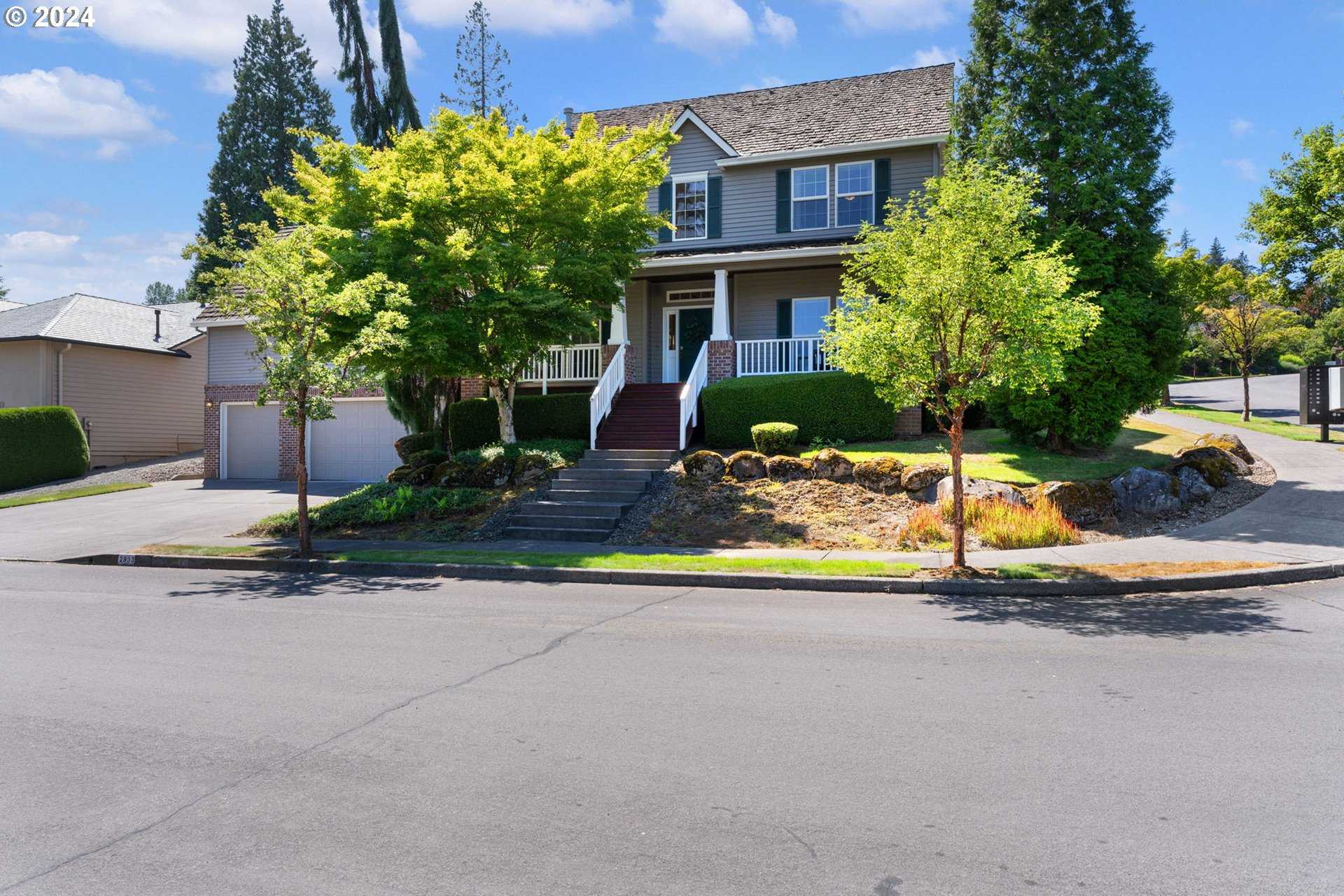 photo 1: 2933 SE VISTA WAY, Gresham OR 97080