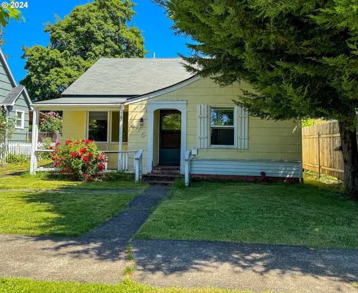 photo 1: 475 GROVE ST, Salem OR 97301