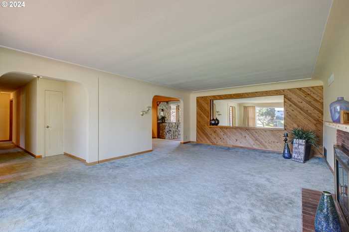 photo 2: 374 PIONEER WAY, Winchester OR 97495