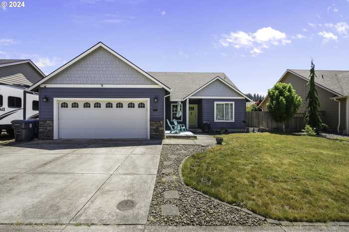 photo 2: 1438 MEADOW AVE, Silverton OR 97381