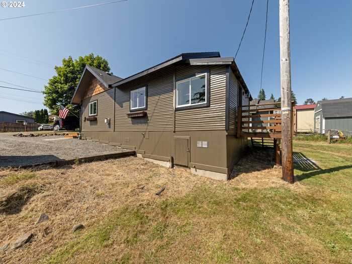 photo 17: 1508 NEHALEM ST, Vernonia OR 97064