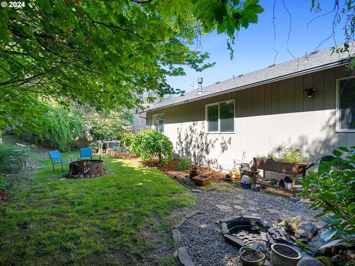 photo 37: 357 SW 28TH CT, Troutdale OR 97060