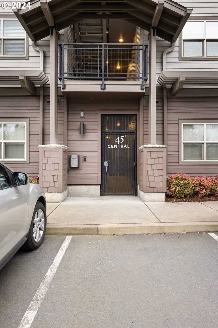 photo 2: 13875 SW MERIDIAN ST Unit 141, Beaverton OR 97005