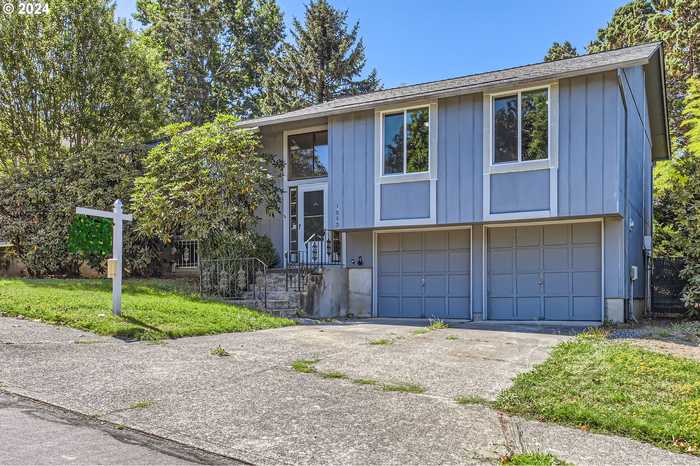 photo 2: 1565 SW BATTAGLIA AVE, Gresham OR 97080