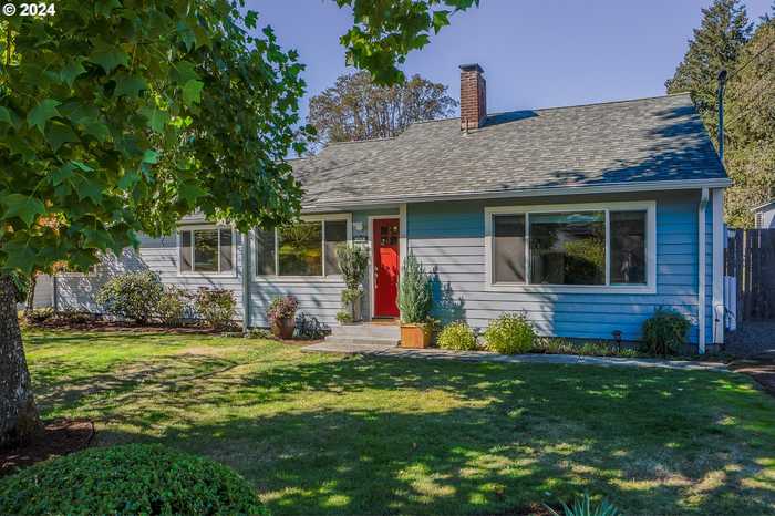 photo 1: 925 NW DALE AVE, Portland OR 97229