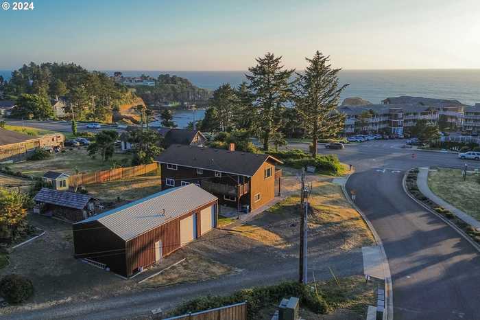 photo 1: 674 N HIGHWAY 101, Depoe Bay OR 97341