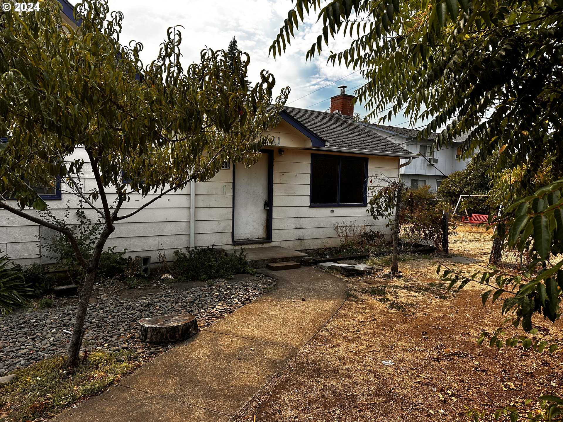 photo 3: 1246 NW HICKS ST, Roseburg OR 97470