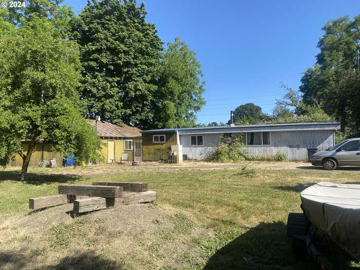 photo 2: 93158 APPLEGATE, Junction City OR 97448