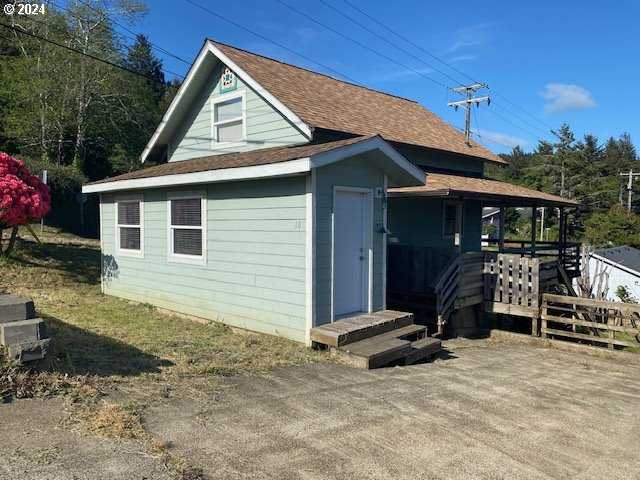 photo 1: 10 SE Williams AVE, Depoe Bay OR 97341