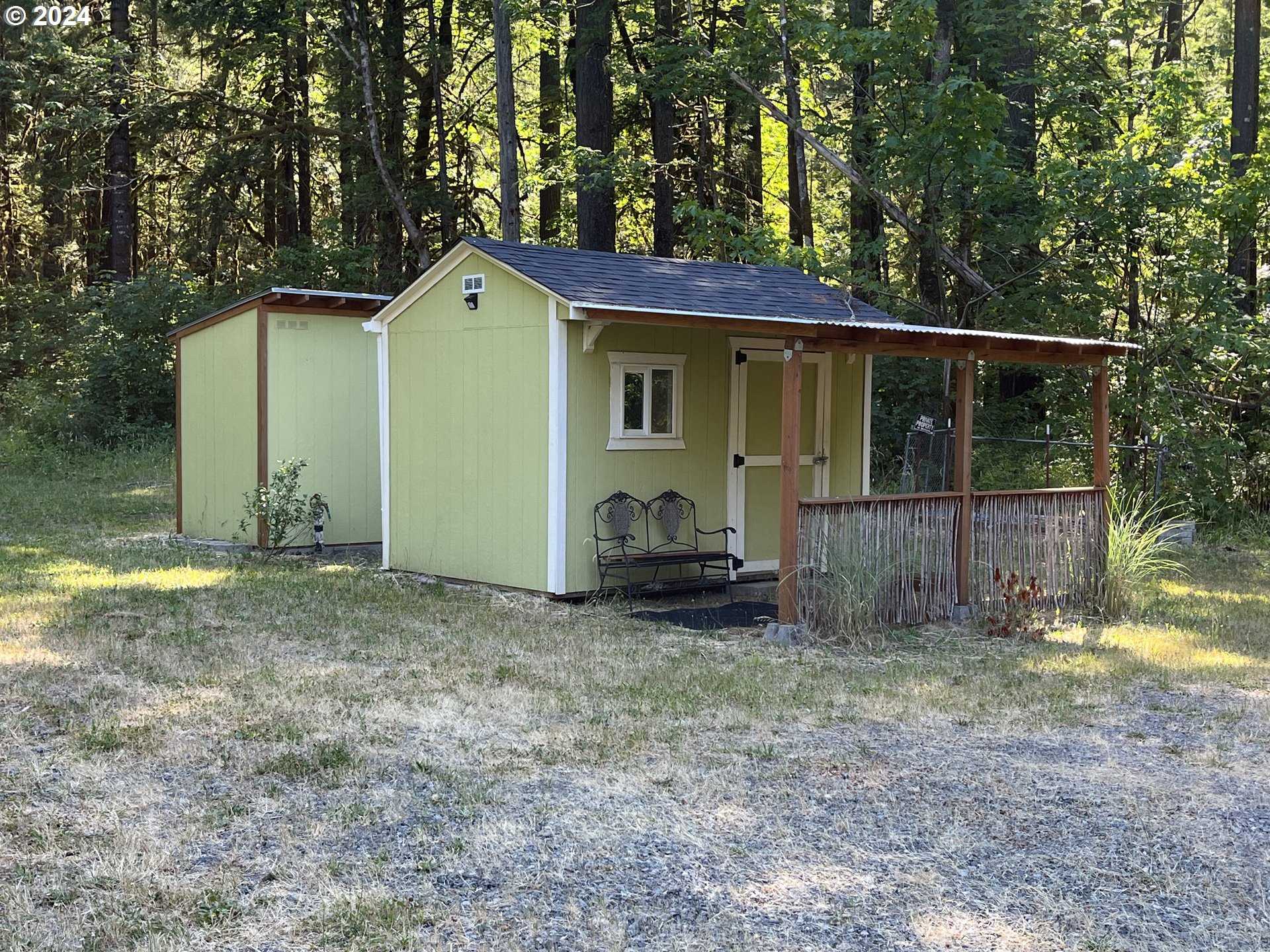 photo 2: 46430 WESTFIR RD, Westfir OR 97492