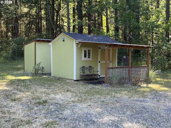 photo 2: 46430 WESTFIR RD, Westfir OR 97492