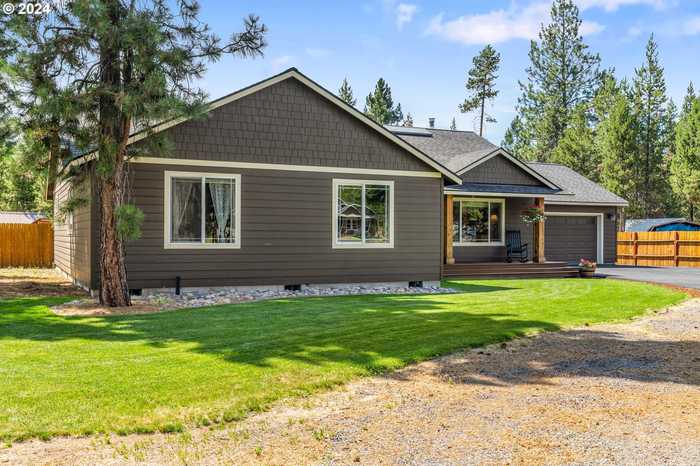 photo 2: 56249 BUFFLEHEAD RD, Bend OR 97707