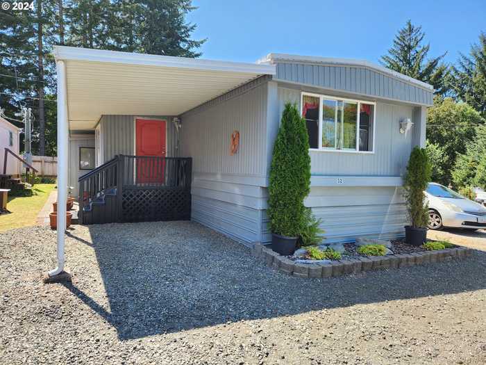 photo 1: 3000 FRONTAGE RD Unit 32, Reedsport OR 97467