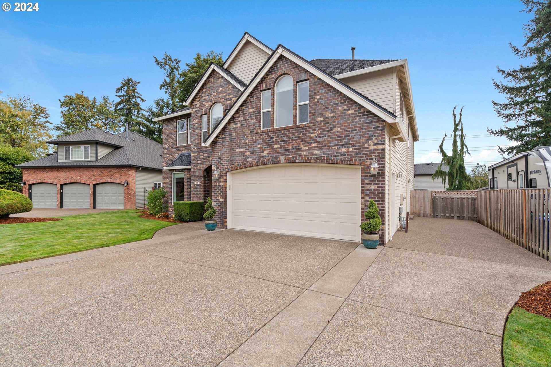 photo 2: 14646 SE MEGAN WAY, Clackamas OR 97015