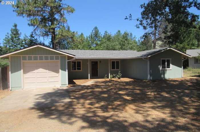 photo 1: 243 SHADOWBROOK DR, Cave Junction OR 97523