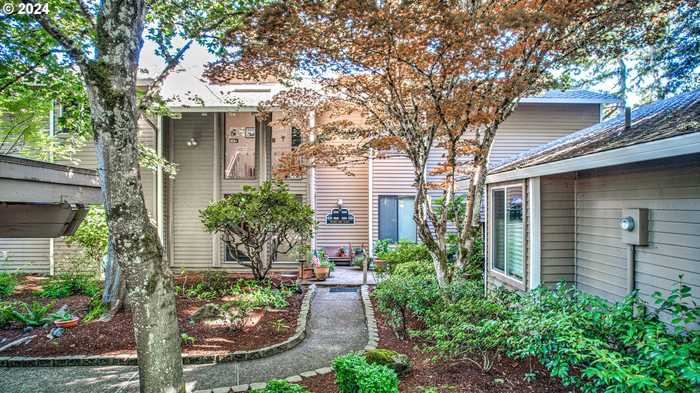 photo 1: 8256 SW Woodbridge CT Unit 3, Wilsonville OR 97070