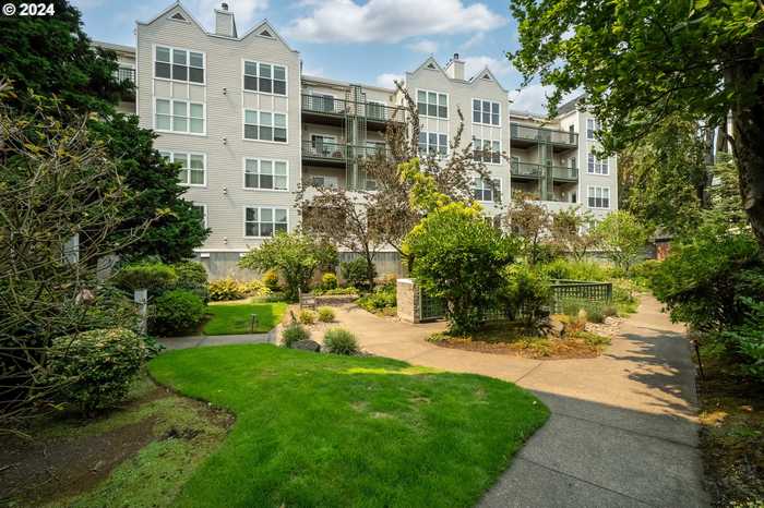 photo 1: 1616 S HARBOR WAY Unit 406, Portland OR 97201