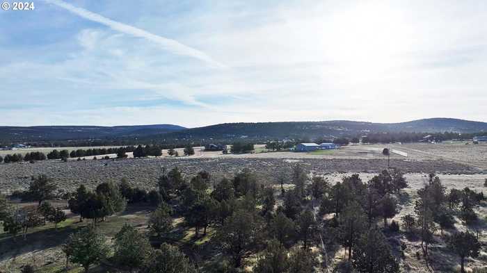 photo 2: Southwood DR Unit #5, Prineville OR 97754