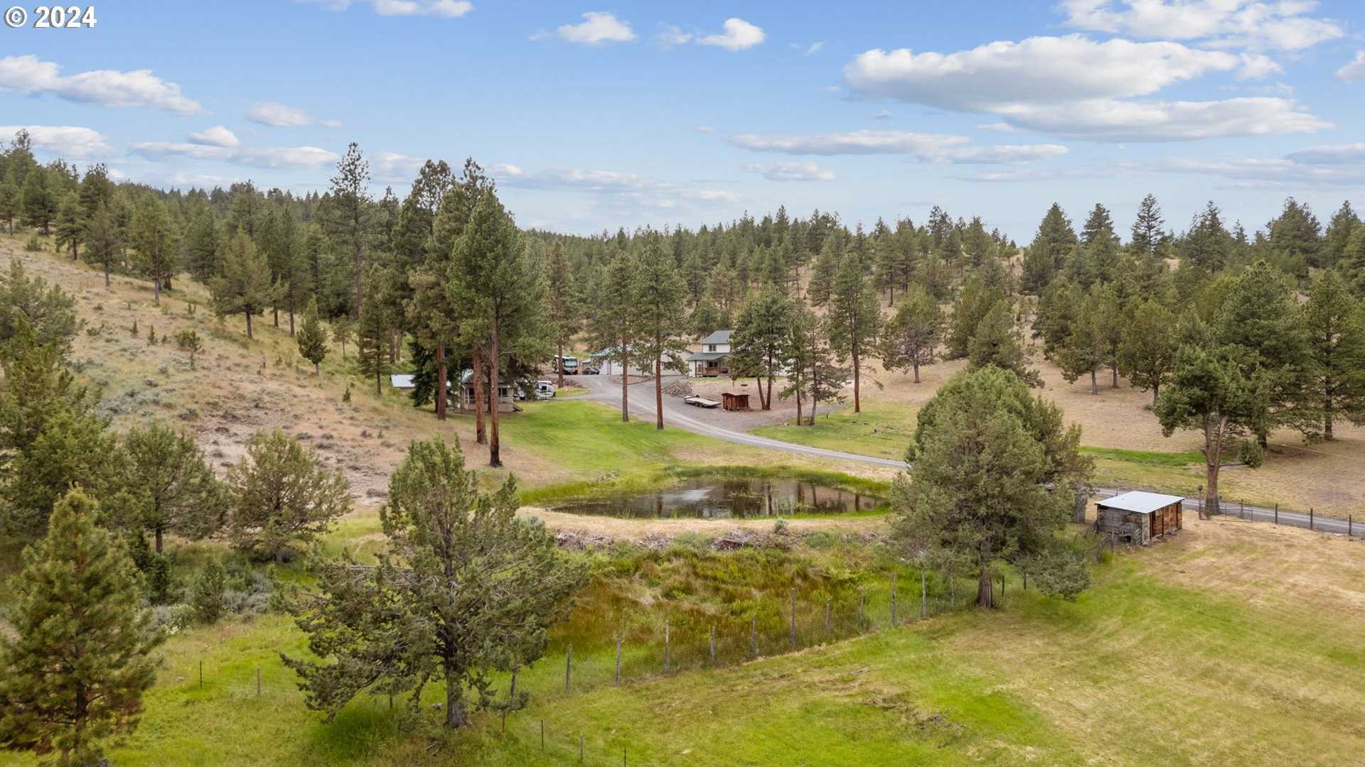 photo 1: 13522 SE PAULINA HWY, Prineville OR 97754