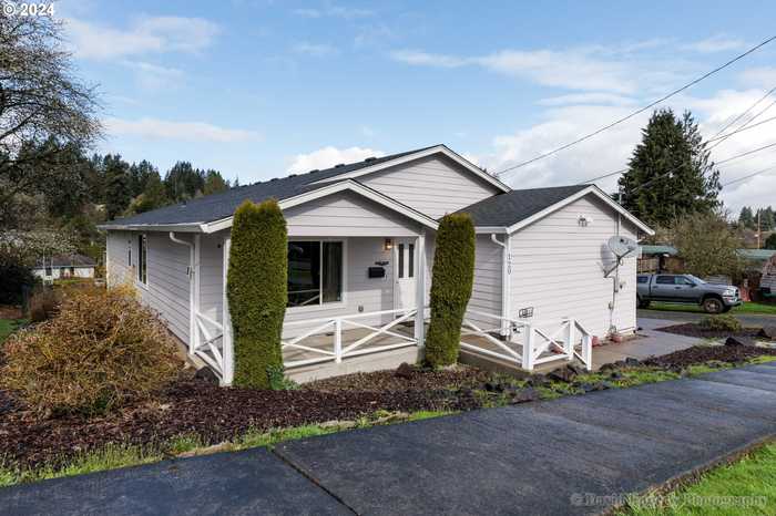 photo 1: 120 BRYANT ST, Clatskanie OR 97016