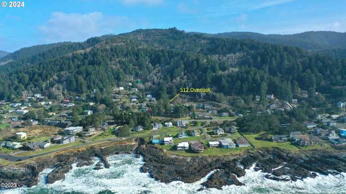 photo 1: 512 OVERLOOK DR, Yachats OR 97498