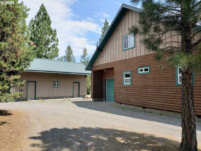 photo 2: 124055 TWO RIVERS RD, Crescent Lake OR 97733