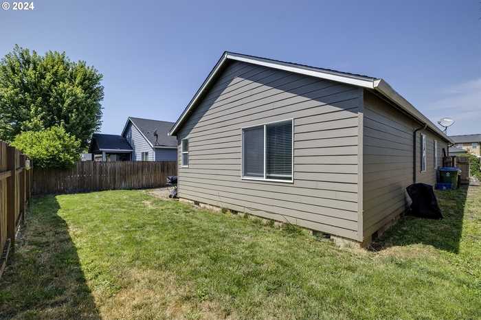 photo 24: 4514 KURTH AVE, Hubbard OR 97032