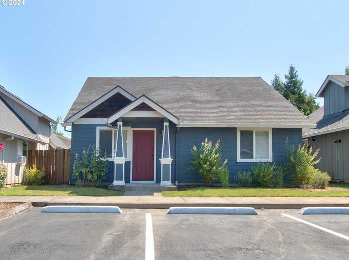 photo 1: 601 W 1ST ST Unit 12, Newberg OR 97132