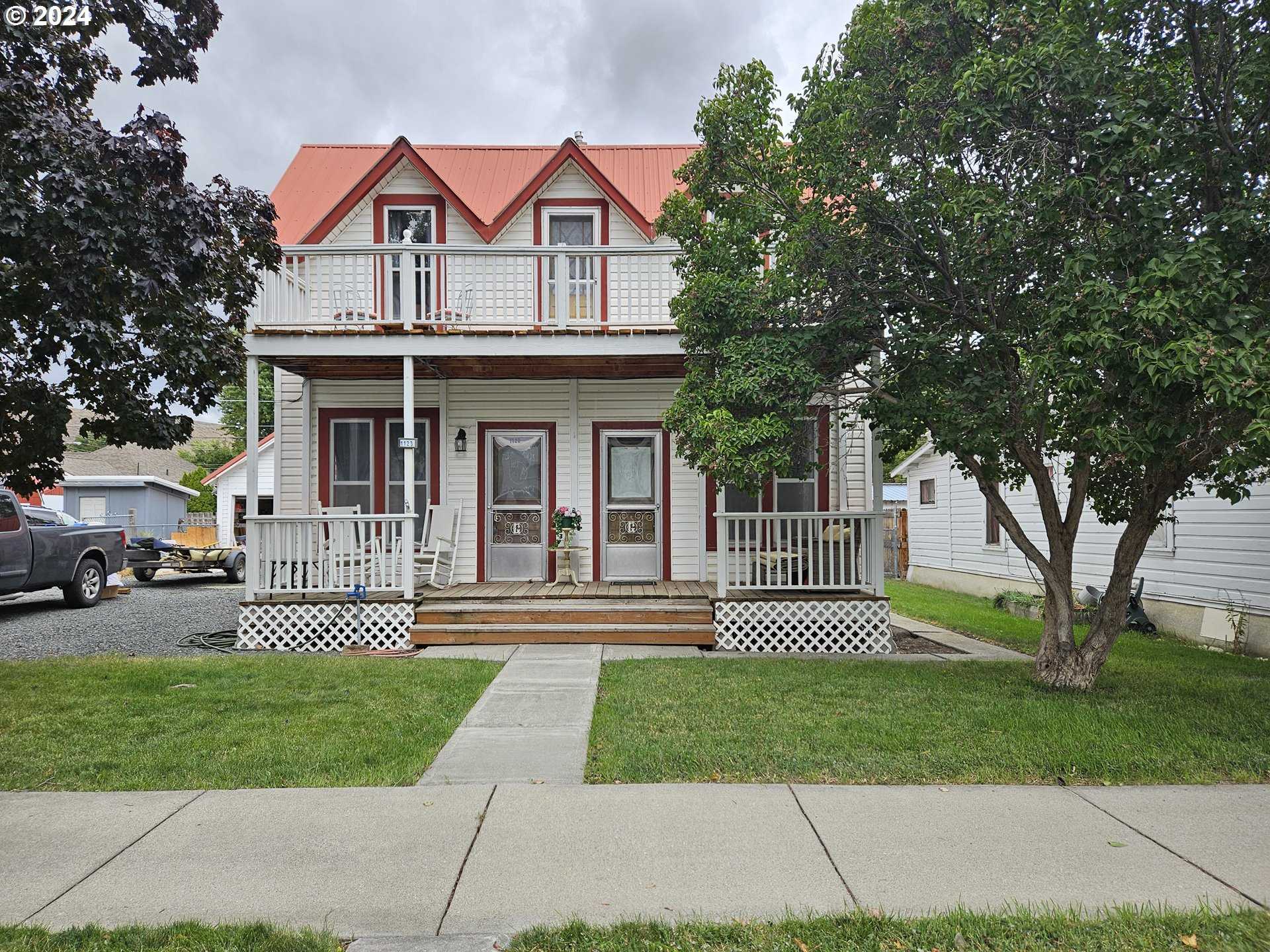 photo 1: 1123 ELM ST, Baker City OR 97814