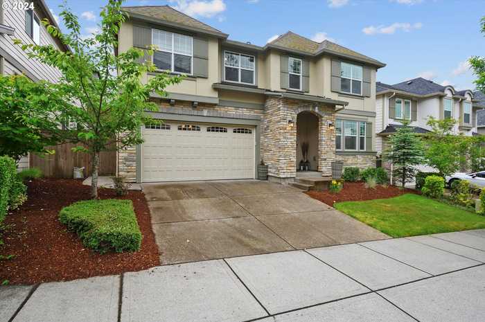 photo 1: 20330 SW CASSANDRA LN, Beaverton OR 97007