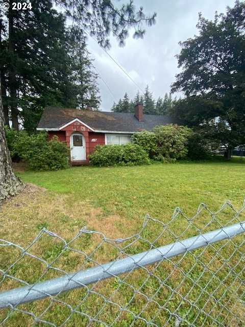 photo 1: 129 NE 162ND AVE, Gresham OR 97230