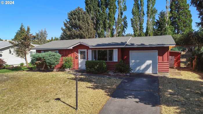 photo 1: 3438 COLUMBIA VIEW DR, The Dalles OR 97058