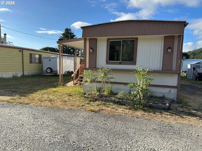 photo 2: 95706 JERRYS FLAT RD Unit 14, Gold Beach OR 97444