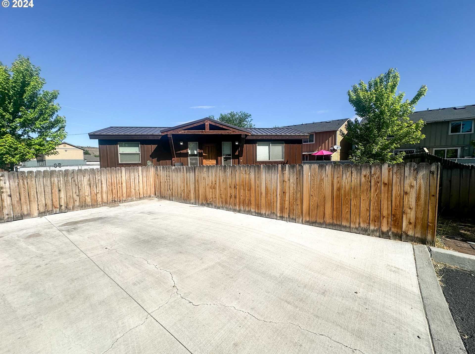 photo 3: 284 SE TOGO LN, Prineville OR 97754