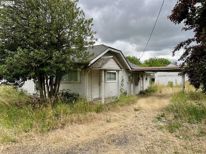 photo 1: 2610 SW 3RD ST, Corvallis OR 97333