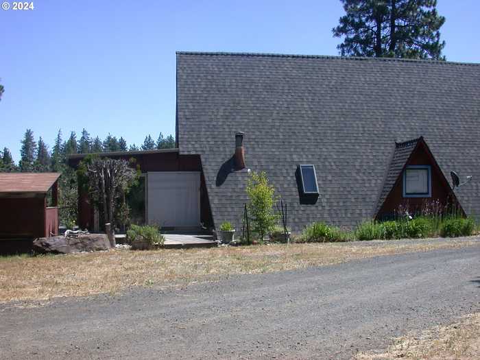 photo 1: 6575 MARTIN RD, The Dalles OR 97058