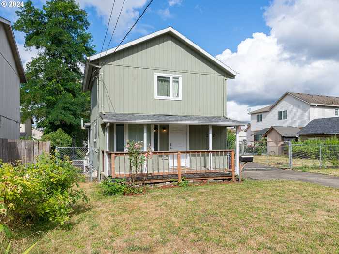 photo 2: 2127 SE 90TH AVE, Portland OR 97216