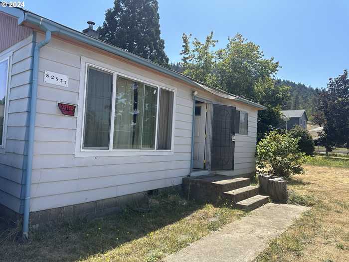 photo 1: 82877 BUTTE RD, Creswell OR 97426