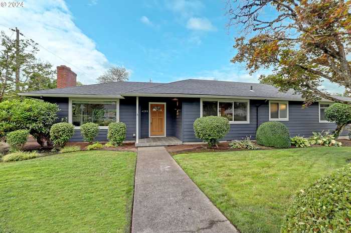 photo 1: 4285 SW 78TH AVE, Portland OR 97225