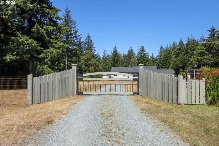 photo 45: 88863 SHIRLEY LN, Bandon OR 97411