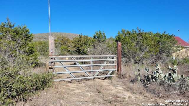 photo 3: 500 PR 3340 Private Road, Uvalde TX 78881